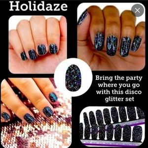 COLOR STREET *Holidaze Black Sparkle Nail Strips